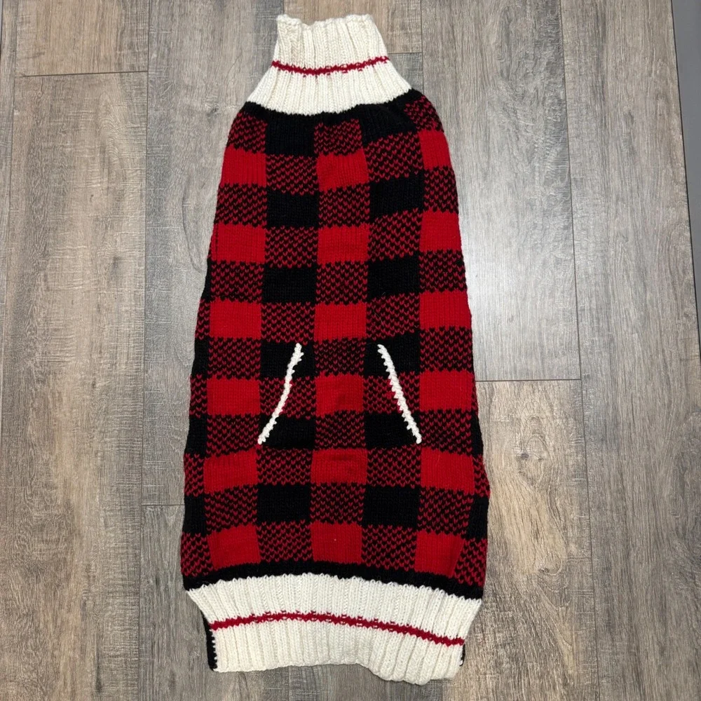 Chilly Dog Red Black Buffalo Plaid Dog Sweater 100% Wool Turtle Neck large dog‎